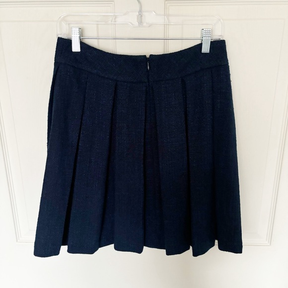 Banana Republic Pleated Skirt Size 2 NWT - Picture 4 of 4